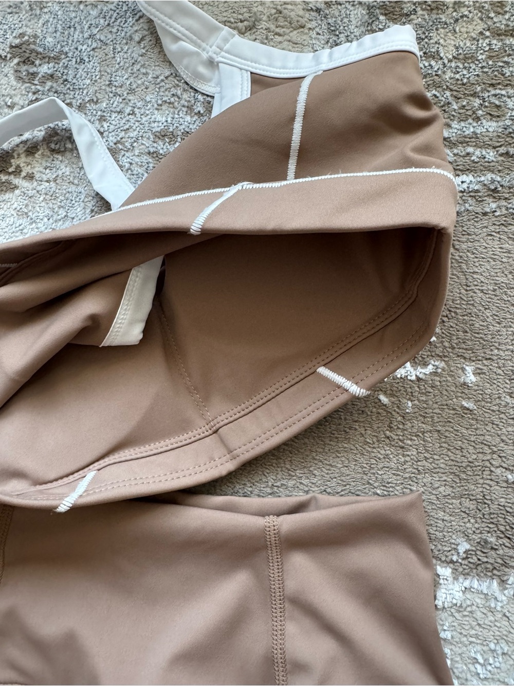 ALO Yoga Brown Sports Bra NWOT size Small - Picture 5 of 6
